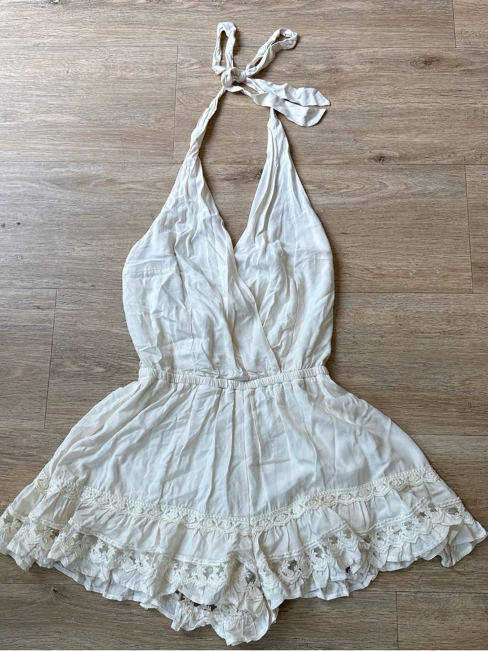 Bobbi Rocco Women's Cream Halter Romper with Lace Trim M